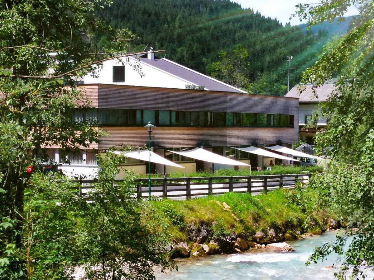 Riverside Residence 弗拉绍 外观 照片